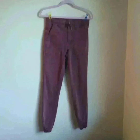 American Eagle Next Level Stretch Jeggings. Ankle zipper.  pink Women's Size 6. - Picture 1 of 8